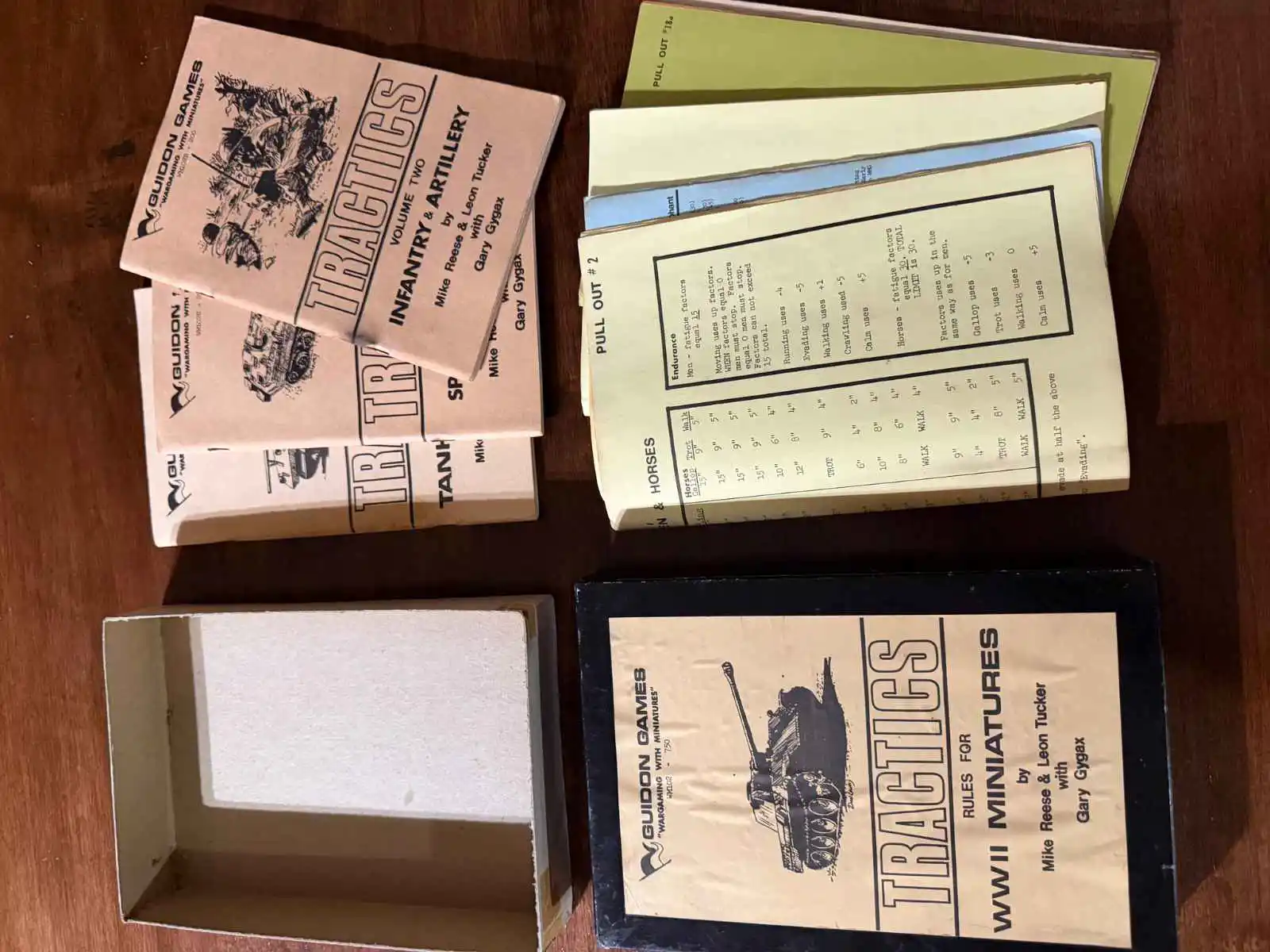 #18 Tractics WWII Miniatures BLACK Box